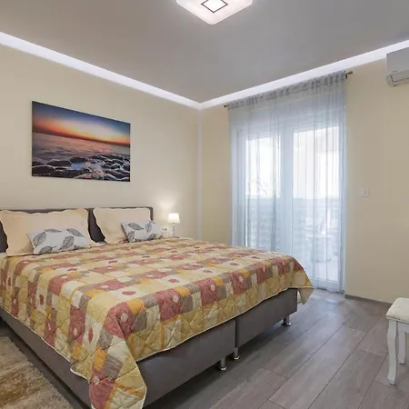 Holiday home Gorgeous In With Sauna Marcana
