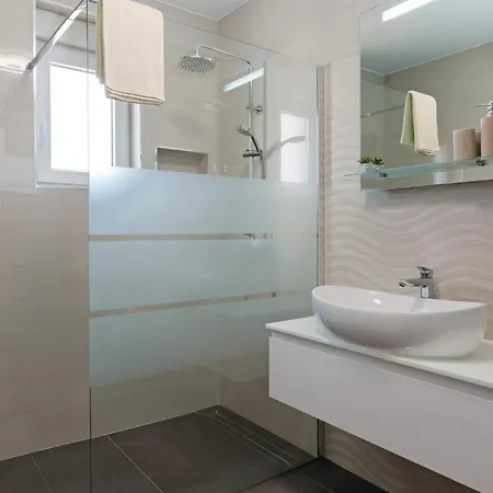 Gorgeous In With Sauna Holiday home *