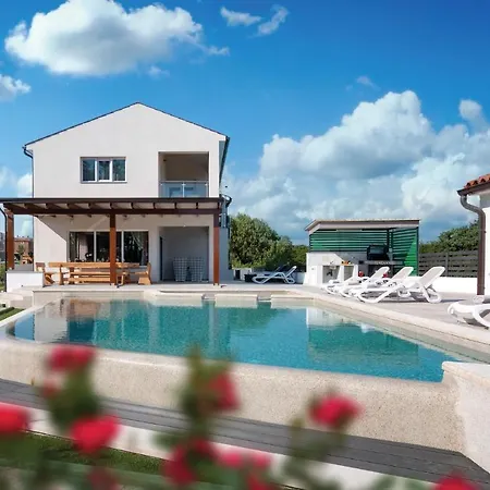 Gorgeous In With Sauna Holiday home Marcana