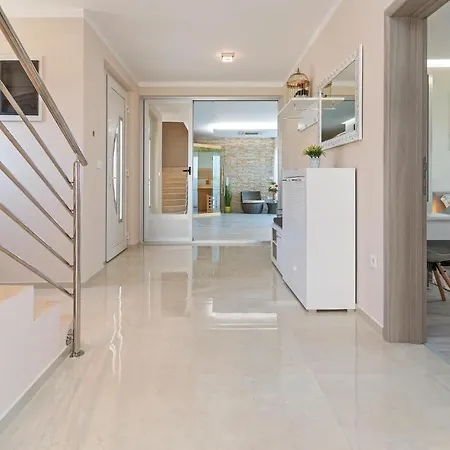 Holiday home Gorgeous In With Sauna *