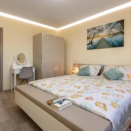 Holiday home Gorgeous In With Sauna Marcana
