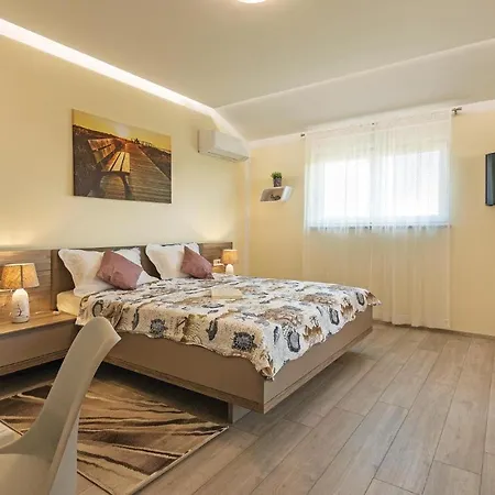 Holiday home Gorgeous In With Sauna