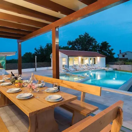 Gorgeous In With Sauna Holiday home *