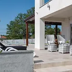 Casa vacanze Gorgeous In With Sauna
