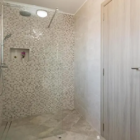 Lovely In With Sauna بيت للعطل