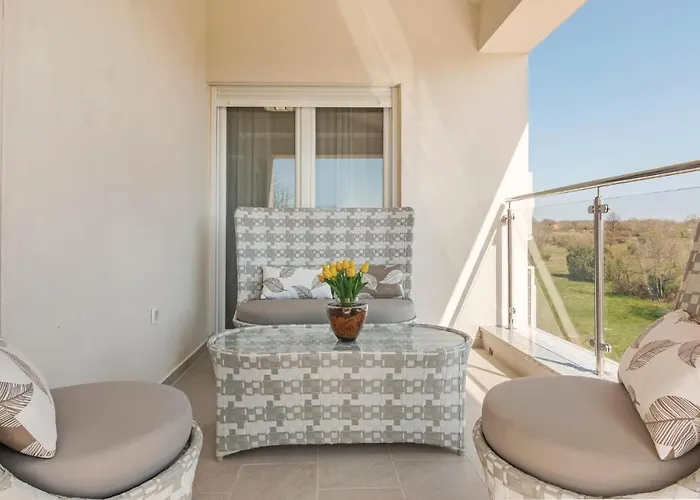 Vakantiehuis Gorgeous In With Sauna *