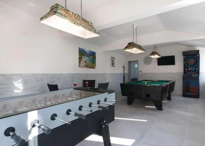 Vakantiehuis Gorgeous In With Sauna