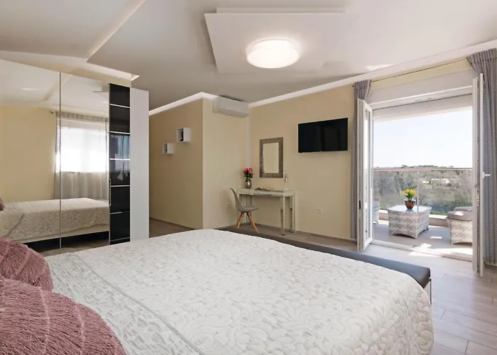 Gorgeous In With Sauna Vakantiehuis Marčana