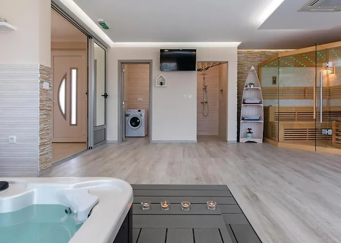 Vakantiehuis Gorgeous In With Sauna